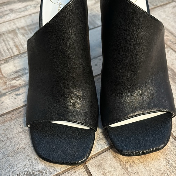 Jessica Simpson heels size 6.5 - Picture 8 of 13